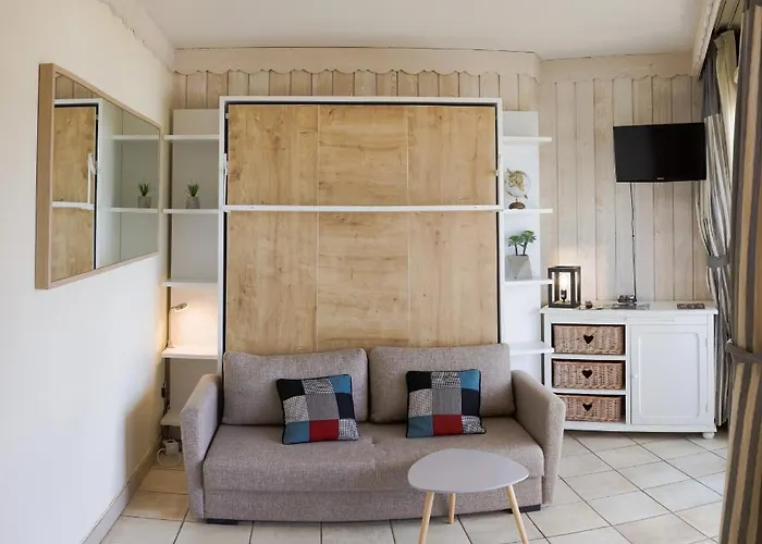 Situation Exceptionnelle Pour Ce Cosy Avec Terrasse Sur Lac, Dans Avec Et Ponton Privee Apartment Duingt