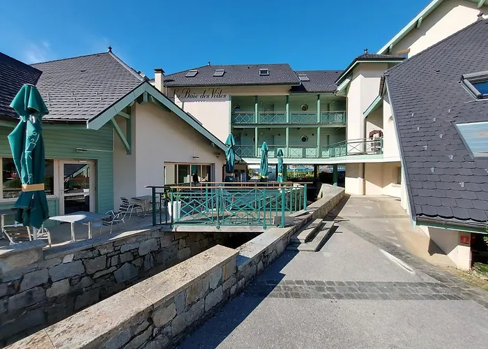 Apartment Situation Exceptionnelle Pour Ce Cosy Avec Terrasse Sur Lac, Dans Avec Et Ponton Privee *